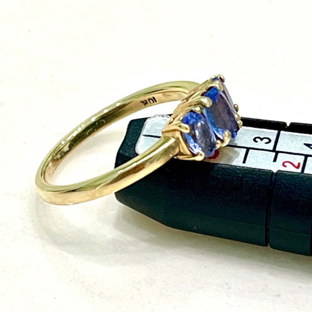 10KG Trinity Tanzanite Ring - Picture 3 of 4